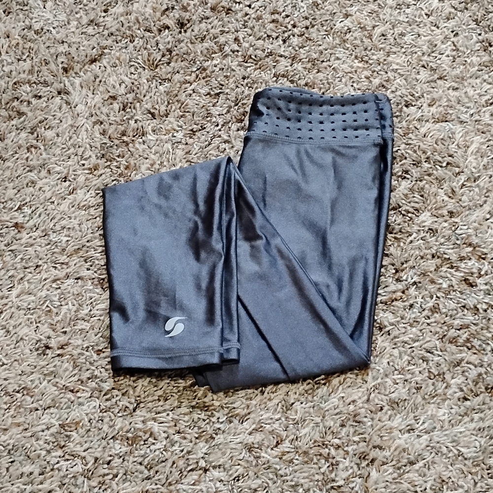 Soffe Gray Athletic High Chine Leggings NEWER WEARING      NEW WITHOUT TAGS